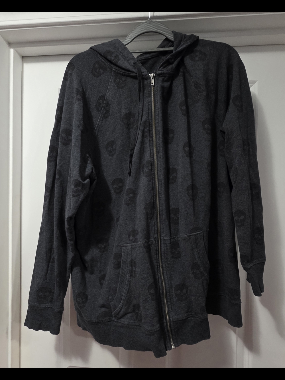torrid Charcoal Gray Skull Zip Hoodie